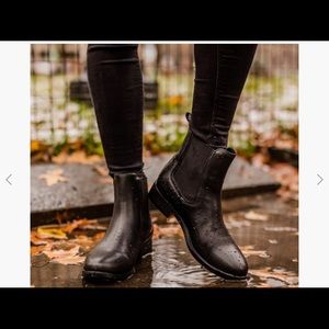 Original Box Thursday Black Leather Duchess Boot